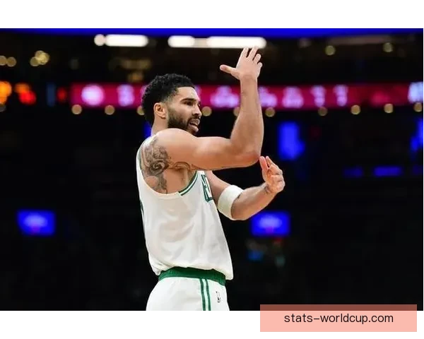 塔图姆复出绿军迎来十胜二负慢热也能迅速找回比赛节奏