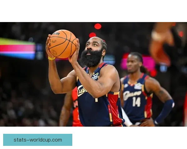 米切尔称哈登为全世界中心的巨星级球员